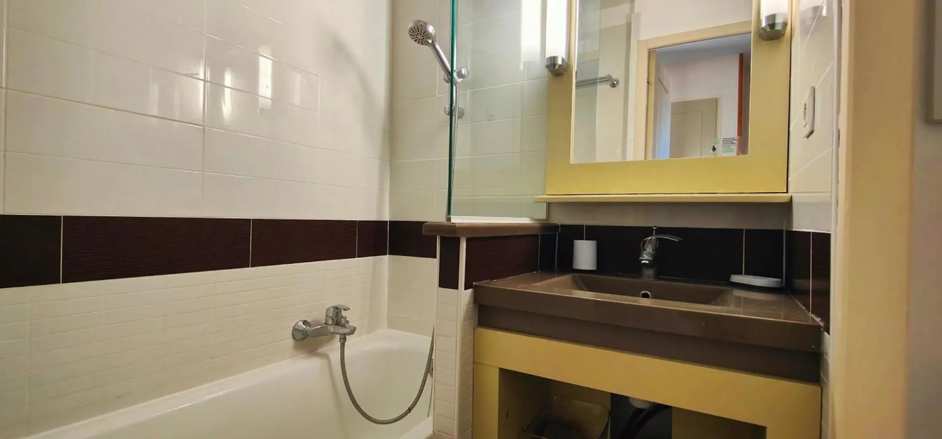 Beautiful Apt With Ac And Swimming Pool Saint-Raphaël